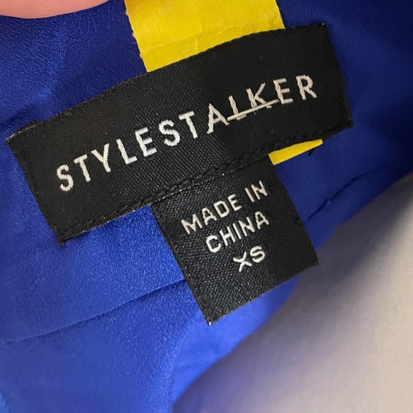 Stylestalker Blue Jasmine V-Neck Dress with Cut Out - Picture 4 of 8